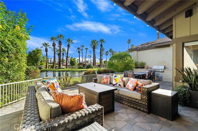 Detail Gallery Image 1 of 41 For 314 Appaloosa Way, Palm Desert,  CA 92211 - 2 Beds | 3/1 Baths