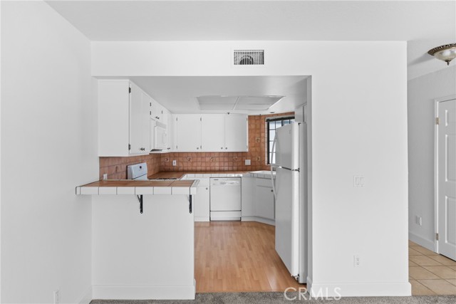 2220 Exposition Drive, San Luis Obispo CA: https://media.crmls.org/medias/6c242a8b-516a-4404-92c7-2ebd2eaaa089.jpg