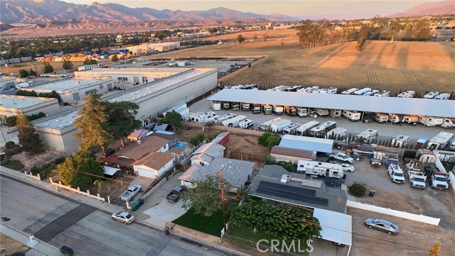 174 Maple Avenue, Beaumont CA: https://media.crmls.org/medias/6c244fc2-cfb3-40b0-b9c9-986baf2764ef.jpg