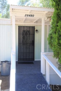 Detail Gallery Image 2 of 35 For 28480 Red Gum Dr, Lake Elsinore,  CA 92532 - 3 Beds | 1 Baths