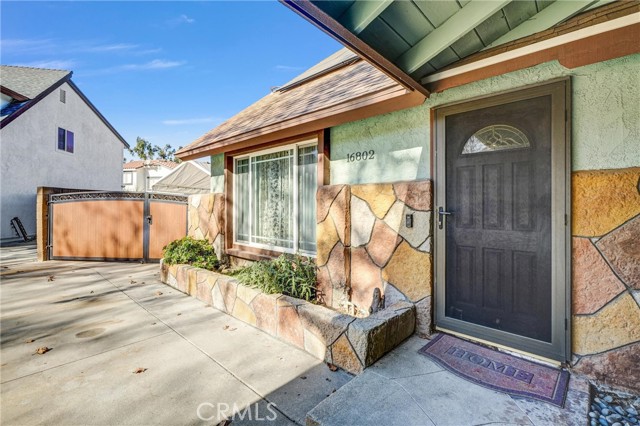 Detail Gallery Image 2 of 39 For 16802 Coral Reef Cir, Cerritos,  CA 90703 - 4 Beds | 4 Baths