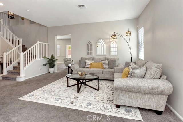 Detail Gallery Image 4 of 32 For 2977 Wickham Ct, Riverside,  CA 92503 - 5 Beds | 3 Baths
