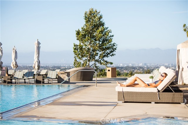 Members of the private Rolling Hills Country Club enjoy amenities such as the pool, food & beverage service, fitness center, tennis courts, and several dining areas with spectacular views of downtown L.A. The Club is within the gates of The Residences of Rolling Hills Country Club. Must be a member to use the facilities.
