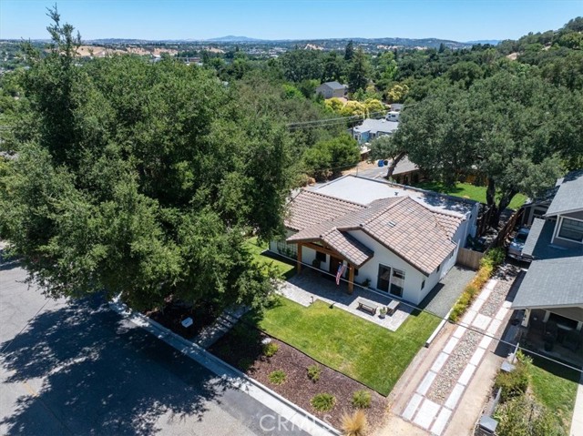 Detail Gallery Image 9 of 67 For 144 17th St, Paso Robles,  CA 93446 - 3 Beds | 2 Baths
