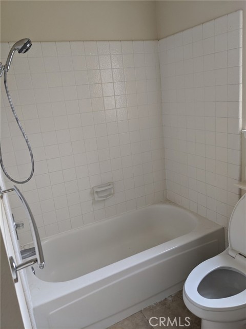 2002 Springcreek Circle, Upland CA: https://media.crmls.org/medias/6c2ab001-aa5d-462f-a9df-239ef70a4633.jpg