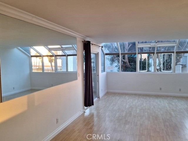 Detail Gallery Image 5 of 14 For 250 the Village #113,  Redondo Beach,  CA 90277 - 1 Beds | 1 Baths