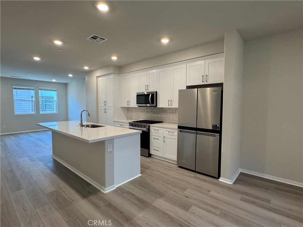 6C2Afc1F 675D 4A0F B537 9F75710318Ff 1577 Stratus Drive, Pomona, Ca 91768 &Lt;Span Style='BackgroundColor:transparent;Padding:0Px;'&Gt; &Lt;Small&Gt; &Lt;I&Gt; &Lt;/I&Gt; &Lt;/Small&Gt;&Lt;/Span&Gt;