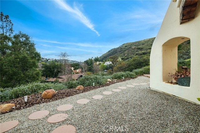 Detail Gallery Image 39 of 68 For 224 Bell Canyon Rd, Bell Canyon,  CA 91307 - 4 Beds | 3 Baths