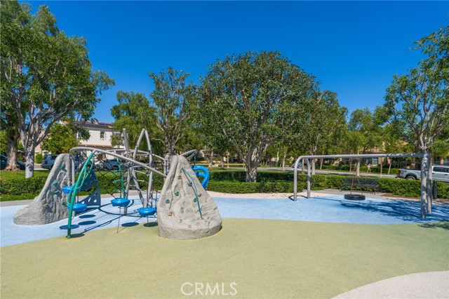 Detail Gallery Image 30 of 39 For 88 Capricorn, Irvine,  CA 92618 - 2 Beds | 2 Baths