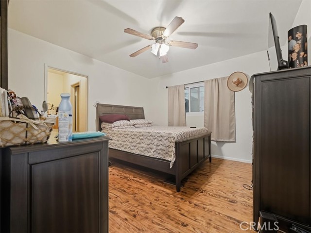 17962 Merrill Avenue, Fontana CA: https://media.crmls.org/medias/6c2d5a29-e391-4e61-9550-7eacd3cbbbb6.jpg