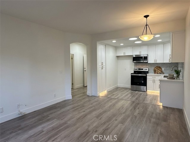 6815 Remmet, 109 photo 16