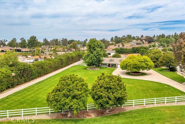 30026 Santiago Road, Temecula CA: https://media.crmls.org/medias/6c2de8dd-9591-41a5-807c-0e54b3708b62.jpg