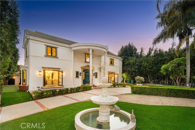 Detail Gallery Image 3 of 74 For 701 Trenton, Beverly Hills,  CA 90210 - 5 Beds | 5 Baths