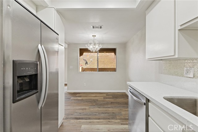 Detail Gallery Image 7 of 32 For 2352 Altisma, Carlsbad,  CA 92009 - 2 Beds | 2 Baths