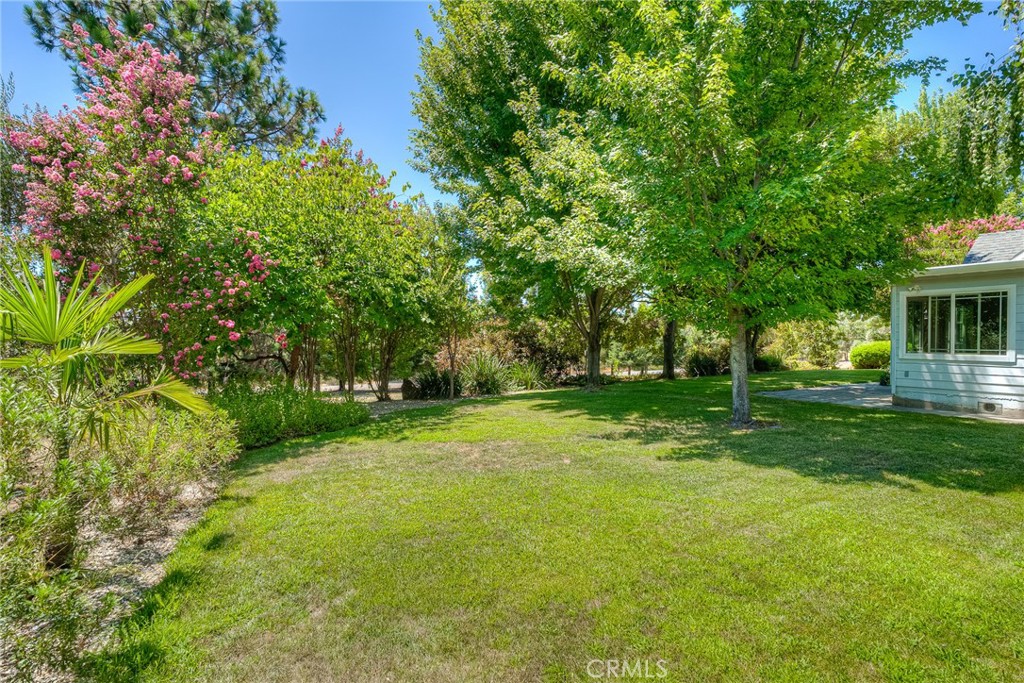 https://media.crmls.org/medias/6c30a0ec-24b6-422b-8cbd-d1e7496789b4.jpg?preset=X-Large