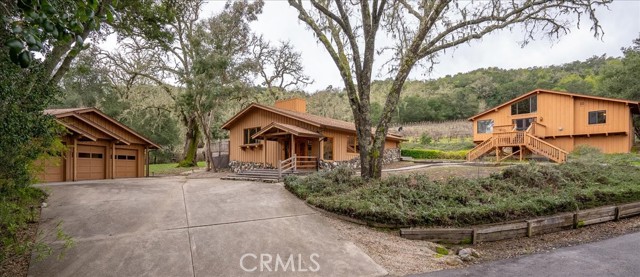 Detail Gallery Image 3 of 68 For 8650 Apple Rd, Templeton,  CA 93465 - 3 Beds | 2/1 Baths
