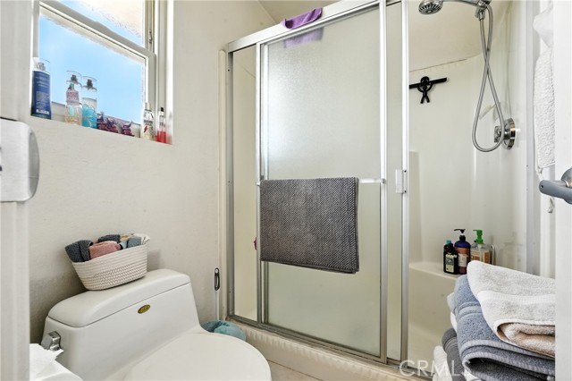 11702 Lakewood Boulevard, Downey CA: https://media.crmls.org/medias/6c3182e5-7055-4709-a72c-df23174d2d80.jpg