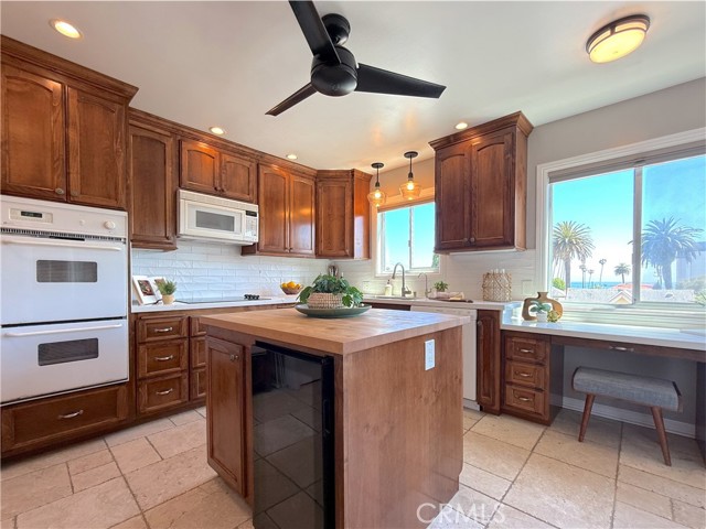 2662 E 2nd Street, Long Beach CA: https://media.crmls.org/medias/6c31a825-03ed-4c58-b0d3-747871d2fcac.jpg
