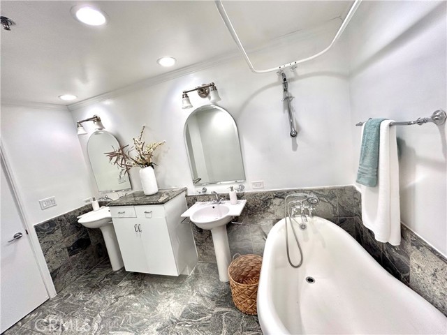 Detail Gallery Image 17 of 22 For 235 Main St #118,  Venice,  CA 90291 - 2 Beds | 2 Baths