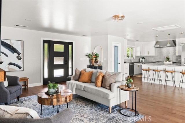 Detail Gallery Image 6 of 59 For 9243 Turner Ln, Durham,  CA 95938 - 4 Beds | 3/1 Baths