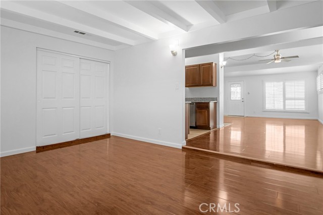 Detail Gallery Image 5 of 22 For 16518 Daphne Ave, Torrance,  CA 90504 - 4 Beds | 2 Baths