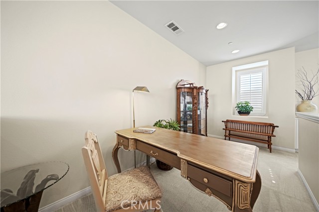 Detail Gallery Image 24 of 36 For 28243 Houston Ct, Saugus,  CA 91350 - 4 Beds | 4 Baths