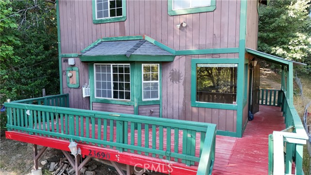 23690 Hillside Drive, Crestline CA: https://media.crmls.org/medias/6c345e37-659e-4b3e-9c04-ccdd73f87984.jpg