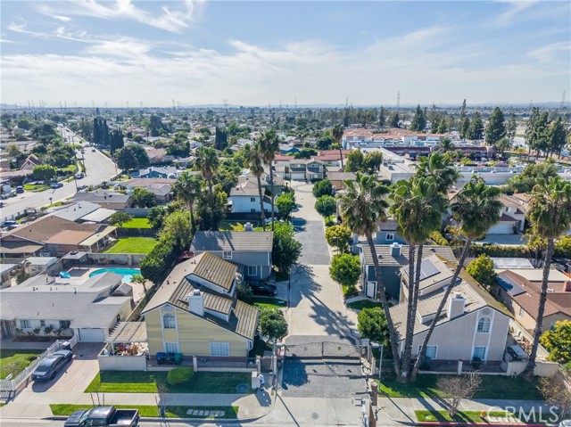 Image 33 of 41 For 3819 Foster Avenue