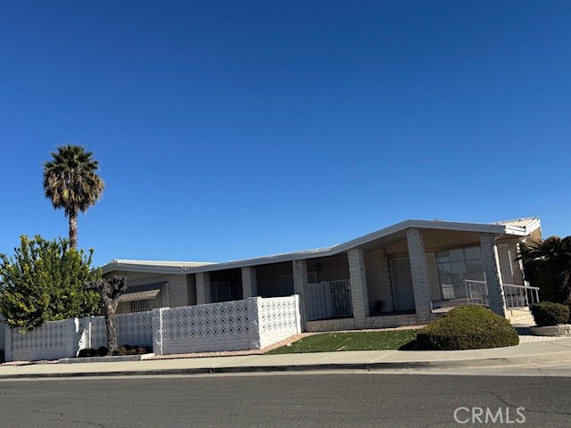 Detail Gallery Image 2 of 41 For 836 San Marcos Dr, Hemet,  CA 92543 - 3 Beds | 2 Baths