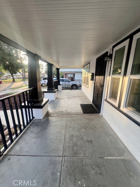 Detail Gallery Image 2 of 22 For 580 W 21st, San Bernardino,  CA 92405 - 3 Beds | 2 Baths