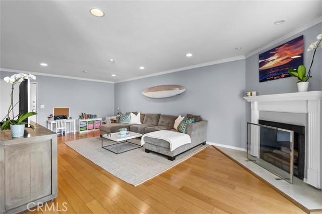 2000 Voorhees Avenue, Redondo Beach, California 90278, 3 Bedrooms Bedrooms, ,2 BathroomsBathrooms,Residential,Sold,Voorhees,SB23026527