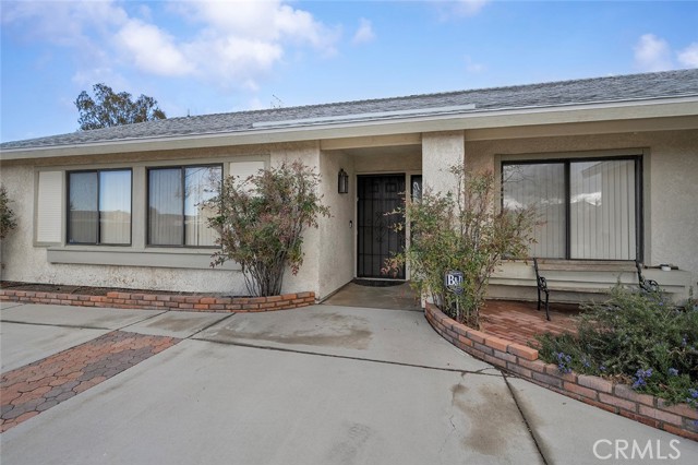 Detail Gallery Image 3 of 33 For 10217 Mount Shasta, Hesperia,  CA 92345 - 3 Beds | 2 Baths