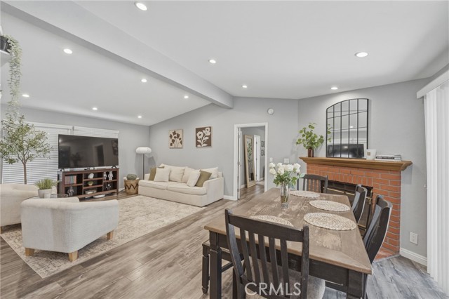 Detail Gallery Image 8 of 40 For 32015 Quartz, Castaic,  CA 91384 - 3 Beds | 2 Baths