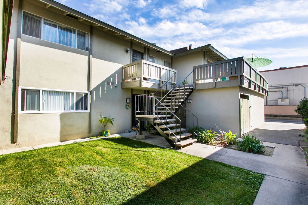 MLS #OC25251189 image #2