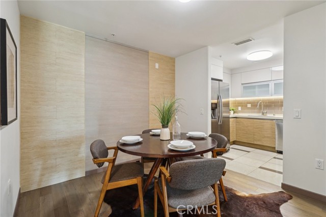 903 S New Hampshire Avenue, Los Angeles CA: https://media.crmls.org/medias/6c39821f-f0d3-4615-84f7-71f4d3b5e641.jpg