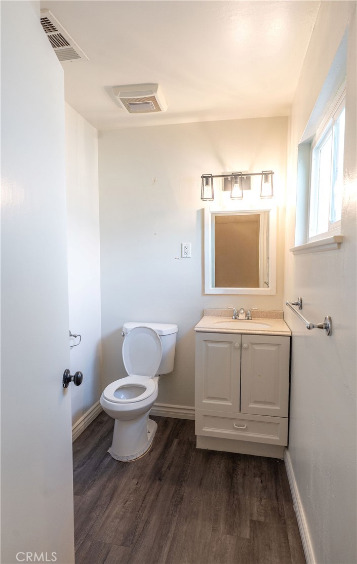https://media.crmls.org/medias/6c3982b2-924d-4102-ac6d-a4fc0864437a.jpg?preset=X-Large