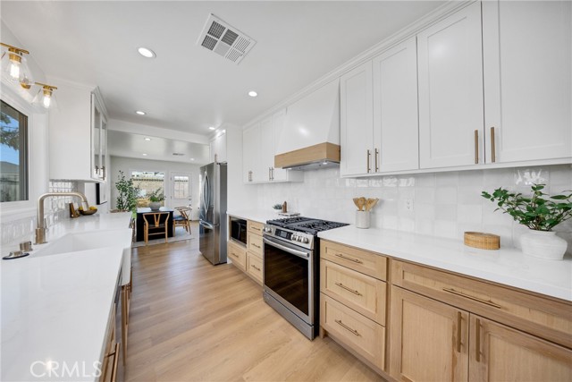 Detail Gallery Image 15 of 28 For 4730 Benito St, Montclair,  CA 91763 - 4 Beds | 1/1 Baths