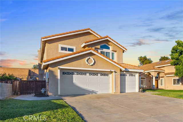 23896 Corinth Drive, Murrieta CA: https://media.crmls.org/medias/6c39a58e-87d7-4b93-98c2-f2b21f16c346.jpg