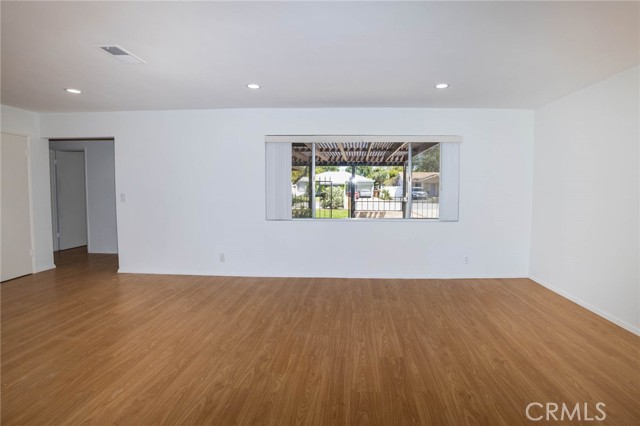 Detail Gallery Image 3 of 23 For 3512 W Flower Ave, Fullerton,  CA 92833 - 3 Beds | 2 Baths