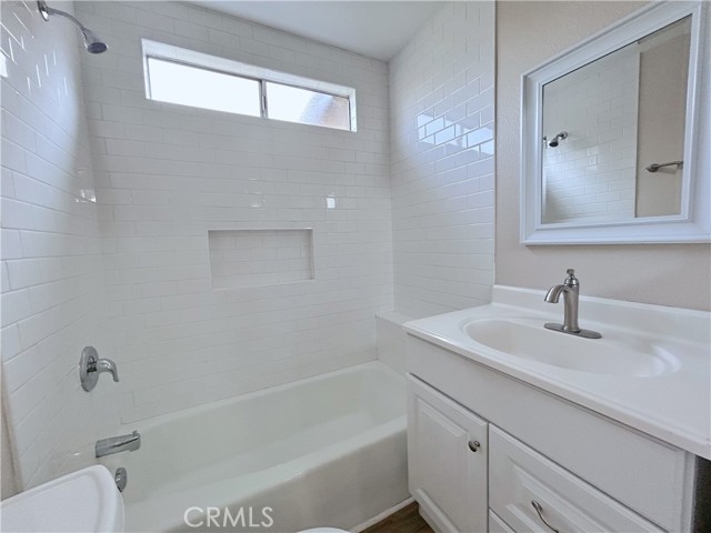 Detail Gallery Image 3 of 3 For 1125 E E St #2,  Ontario,  CA 91764 - 0 Beds | 1 Baths