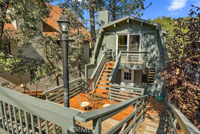 Detail Gallery Image 1 of 30 For 1333 Short Cut, Lake Arrowhead,  CA 92352 - 3 Beds | 2 Baths