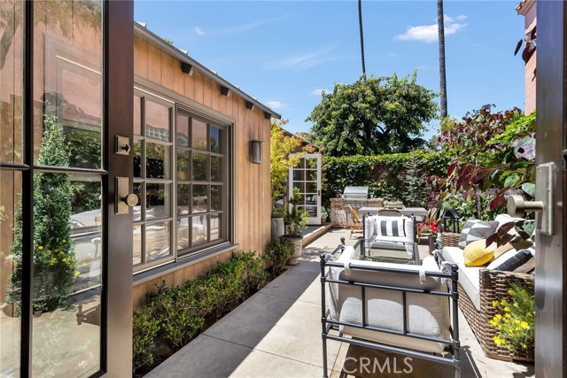 Detail Gallery Image 23 of 23 For 2622 Crestview Dr, Newport Beach,  CA 92663 - 3 Beds | 3 Baths