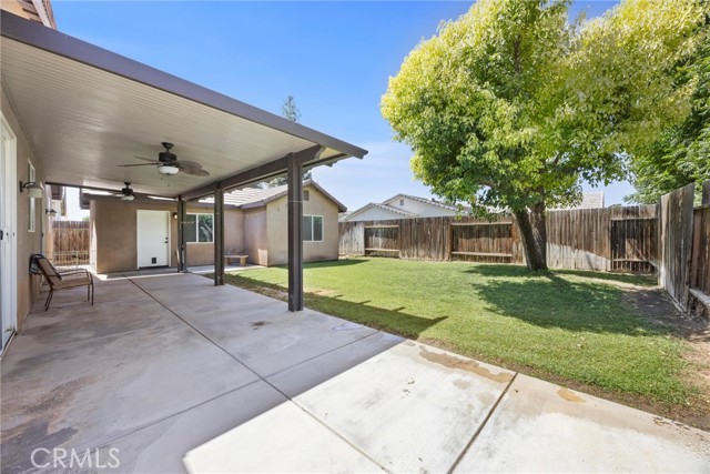 6202 Ocean Jasper Drive, Bakersfield CA: https://media.crmls.org/medias/6c3baaf5-a6e5-49ba-ac80-fe0b56de2328.jpg