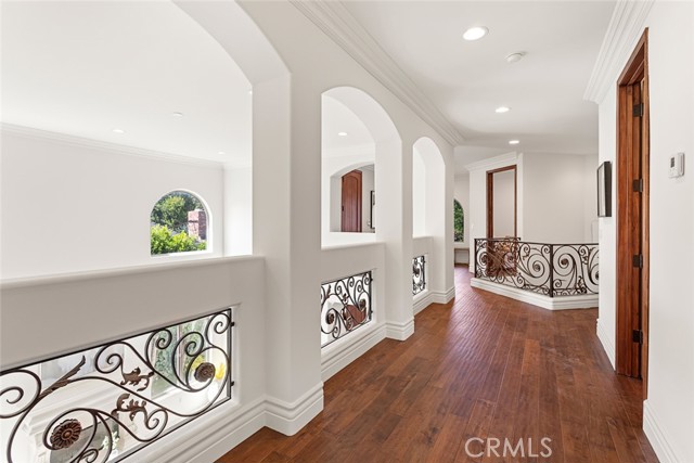 Detail Gallery Image 25 of 37 For 5046 Nagle Ave, Sherman Oaks,  CA 91423 - 5 Beds | 6 Baths