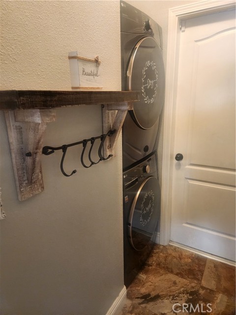 11302 Mantova Avenue, Bakersfield CA: https://media.crmls.org/medias/6c3c799e-086d-4bc9-a227-b477941db72b.jpg