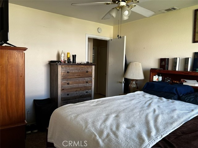Detail Gallery Image 17 of 26 For 985 Basalt Ct, Hemet,  CA 92543 - 4 Beds | 2 Baths