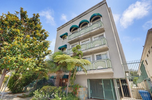 1538 Stoner AVE Unit: 303