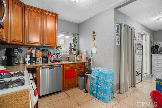 Detail Gallery Image 26 of 32 For 13066 13th St, Chino,  CA 91710 - – Beds | – Baths