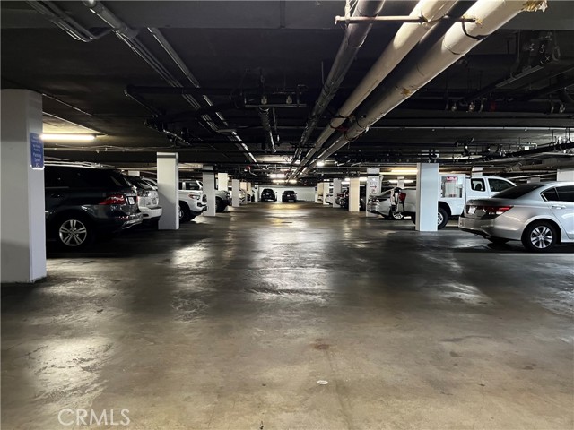 Detail Gallery Image 12 of 12 For 10982 Roebling Ave #455,  Los Angeles,  CA 90024 - 1 Beds | 1 Baths