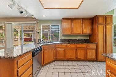 Image 12 of 40 For 16541 Creekside Road